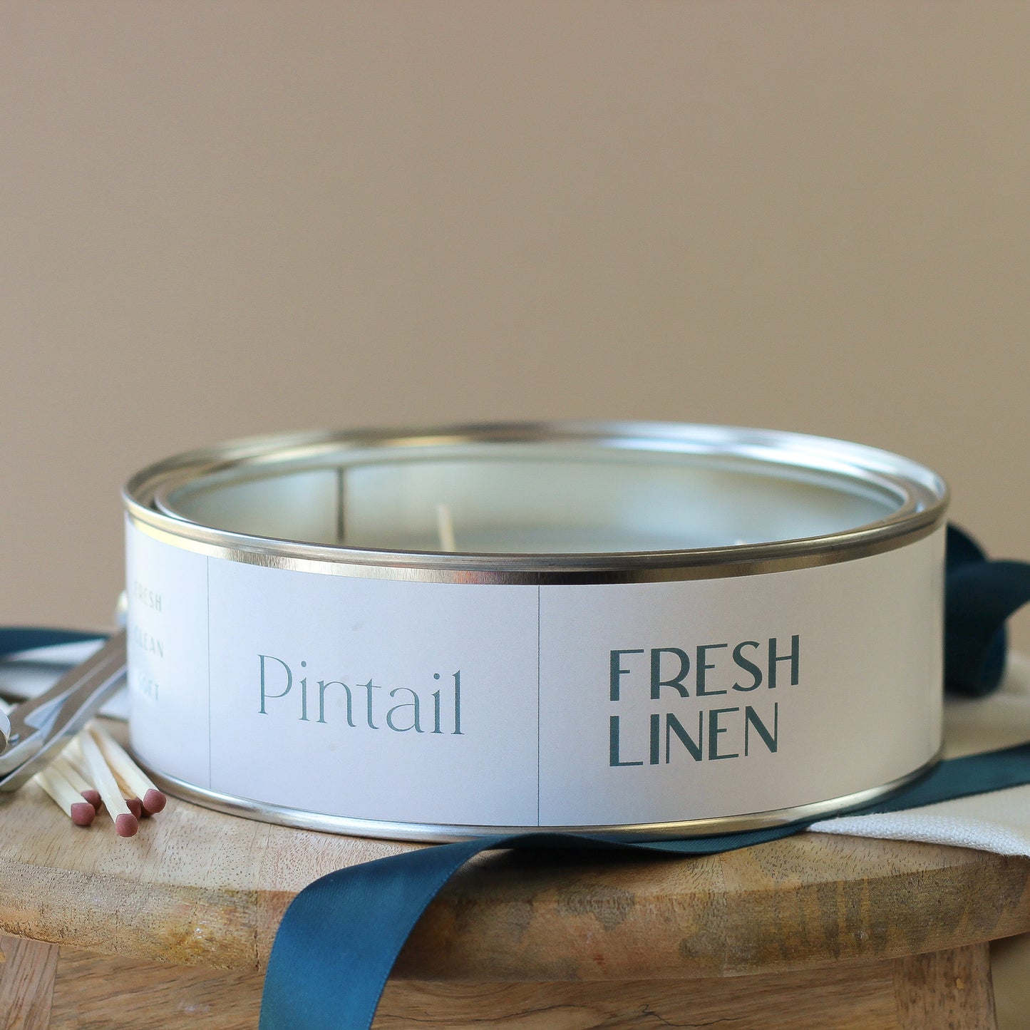 Fresh Linen Triple Wick Candle