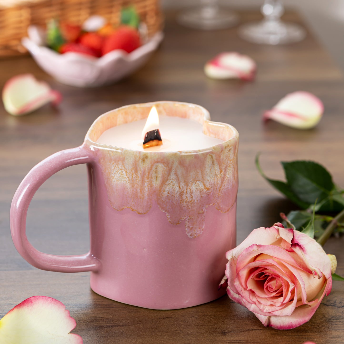 Ceramic Heart Mug Candle - Sweet Pea (Seconds Stock)