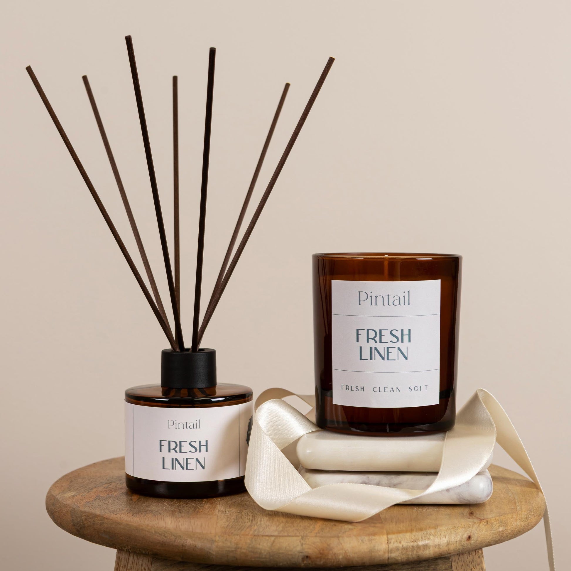 Fresh Linen Reed Diffuser – Pintail Candles Ltd