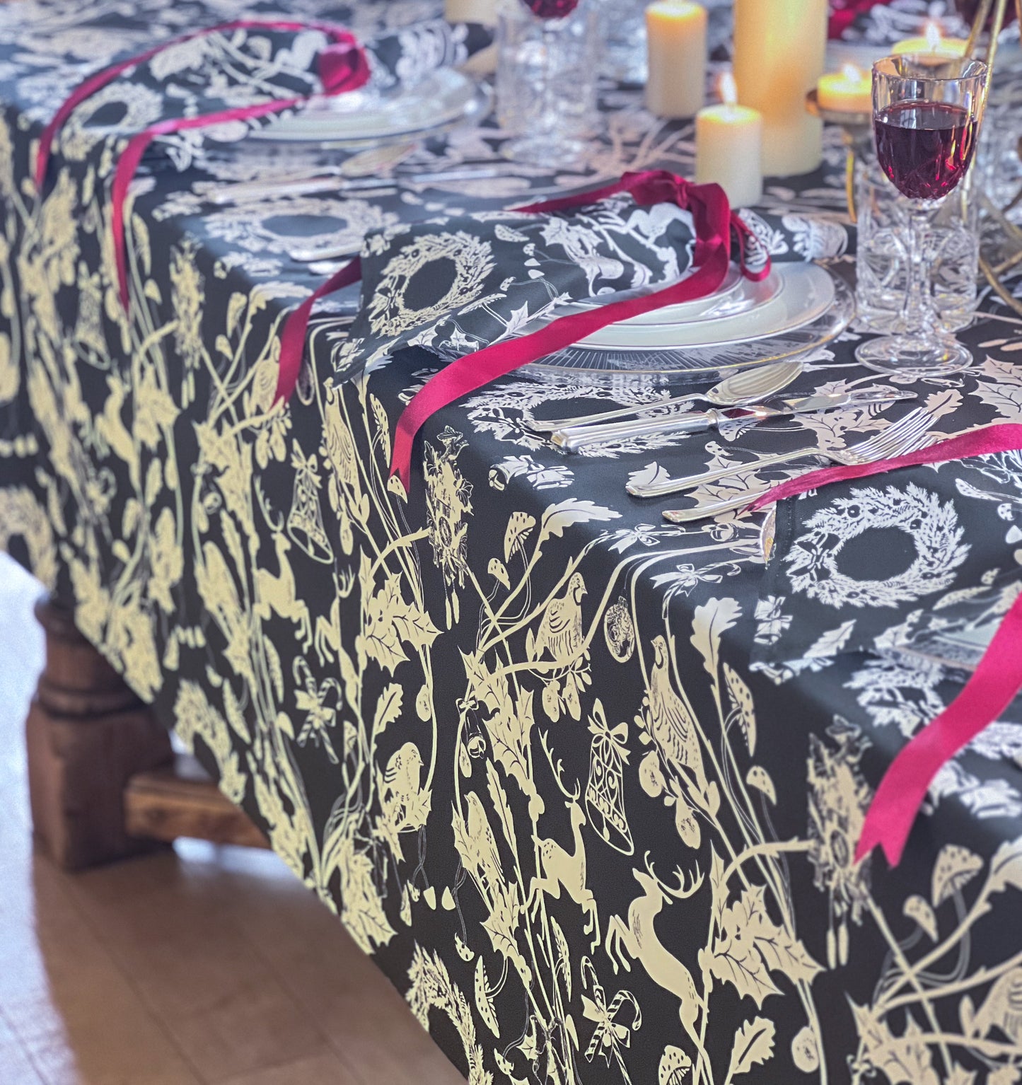 Forest Green Stag & Wreath Tablecloth